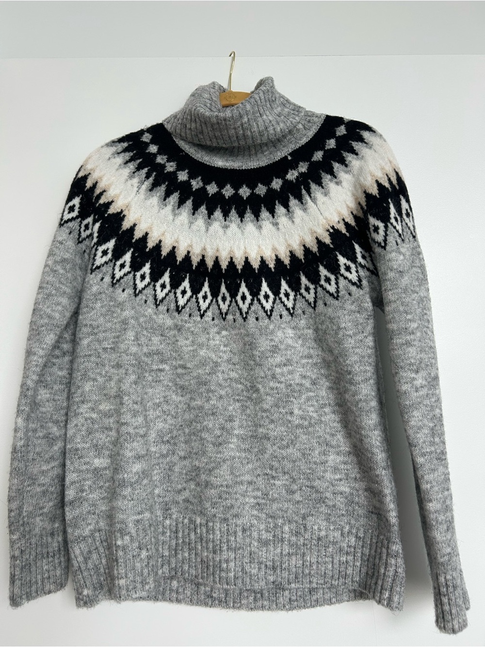 Aspen Women’s Grey Nordic Turtleneck Sweater